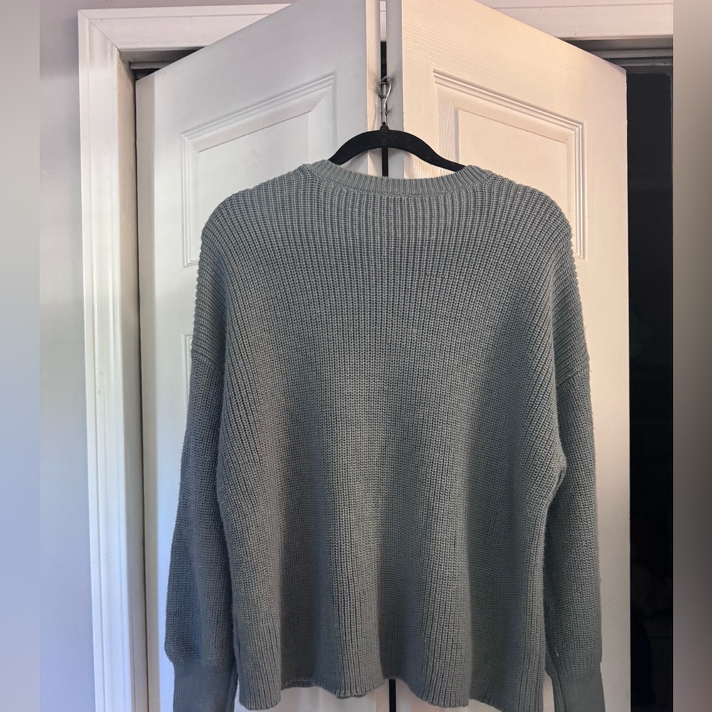 Vuori  Alps Crew Neck Sweater. Small - Picture 4 of 8